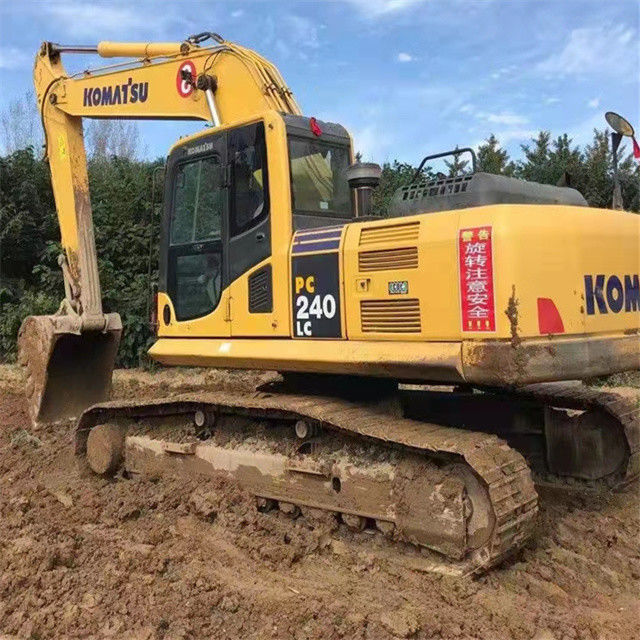 26 طن تقريباً جديدة اليابان مستوردة حفرة الزحف المستخدمة تجديد كوماتسو الكمبيوتر 240LC-8
