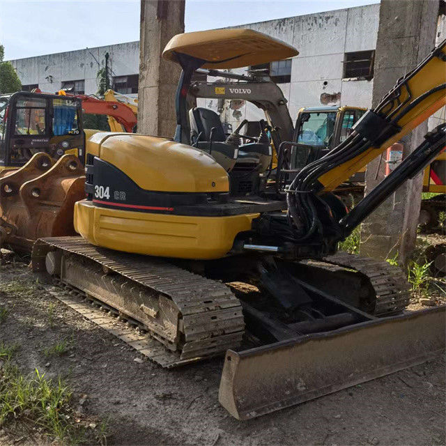 5 طن جاهزة للعمل وذات خبرة تستخدم اليابان المستوردة CAT 304 C CR في حالة جيدة