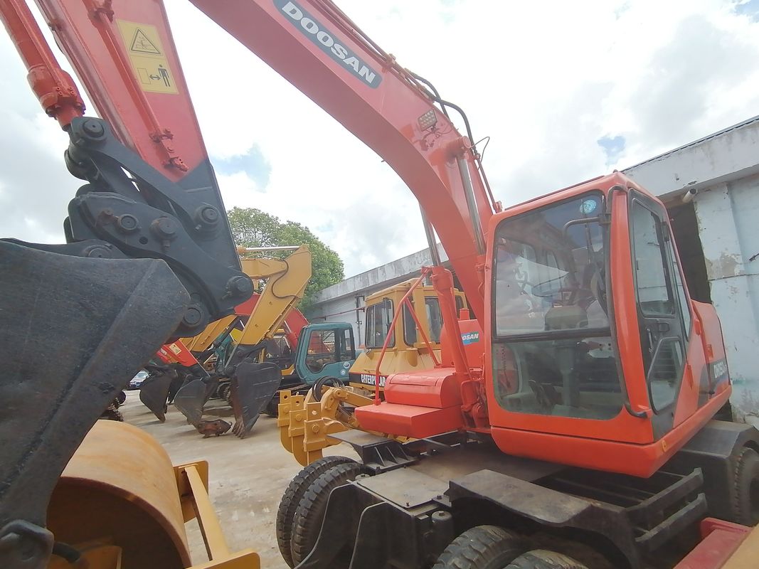 جاهز للعمل وذو خبرة في كوريا الحفرة المستخدمة DH150W-7 في حالة جيدة