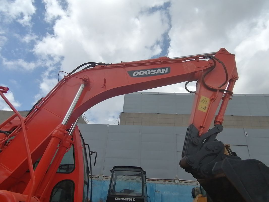 جاهز للعمل وذو خبرة في كوريا الحفرة المستخدمة DH150W-7 في حالة جيدة
