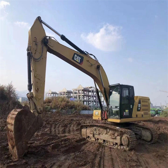 30 طن جاهزة للعمل وذات خبرة في اليابان كاتربيلر 330 دي في حالة جيدة
