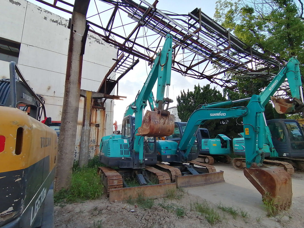 30.5kN KOBELCO SK60-C حفرة الجهاز الوزن 5.95t طاقة المحرك 42.4kW