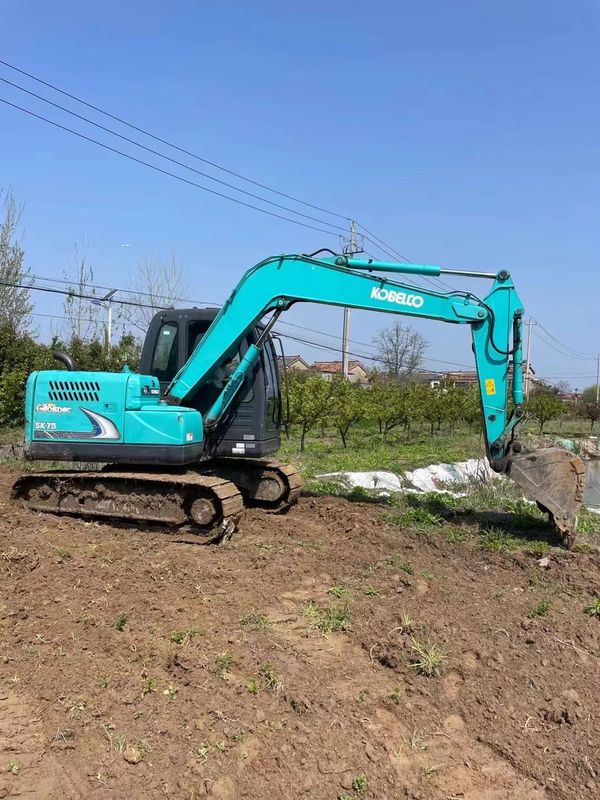 حفرة مصغرة مستعملة KOBELCO SK75-8 حفرة آلة مستخدمة محرك قوة 42kW