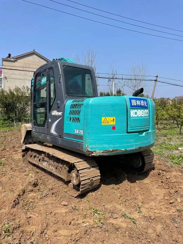 حفرة مصغرة مستعملة KOBELCO SK75-8 حفرة آلة مستخدمة محرك قوة 42kW