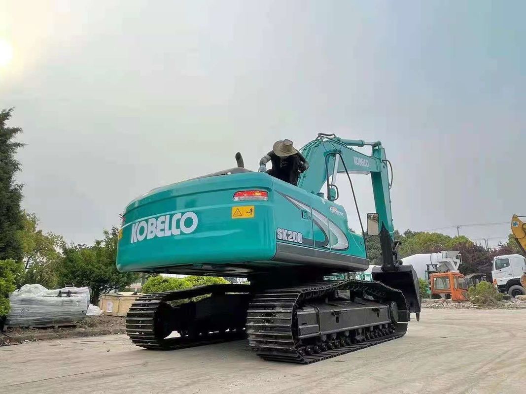 محفرة كوبيلكو SK200 المستخدمة للبيع