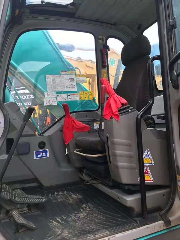 محفرة كوبيلكو SK200 المستخدمة للبيع