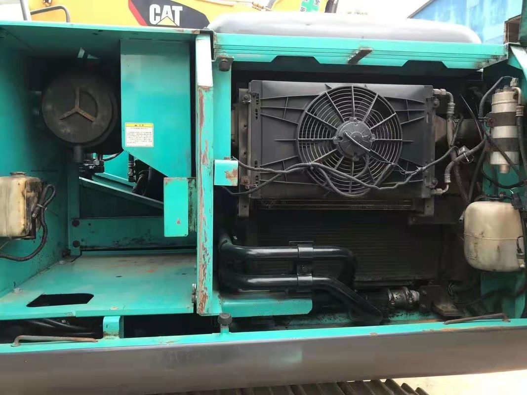 محفرة كوبيلكو SK200 المستخدمة للبيع