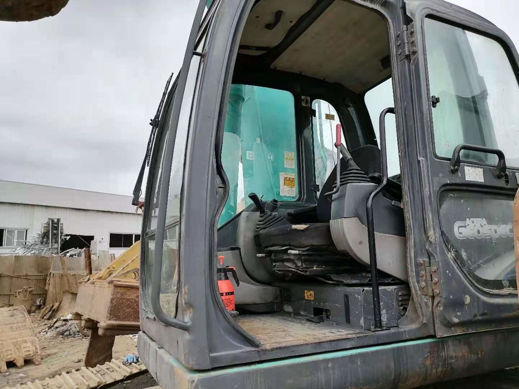 الحفارات المستحوذ عليها Kobelco Sk200 8 Super X Yn12 الوزن 21.8t 118kW قوة المحرك