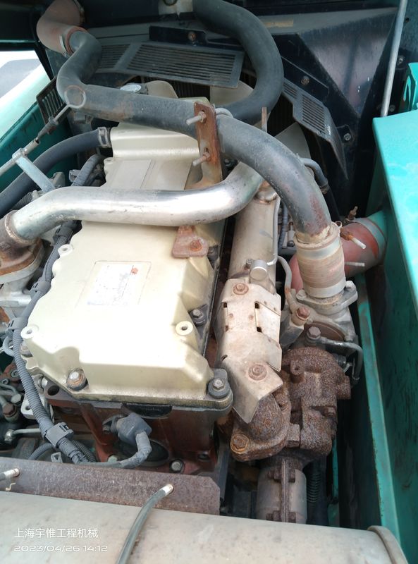 170 KN تمزق Kobelco Sk250d حفرة الوزن 24.7t طاقة المحرك 131kW