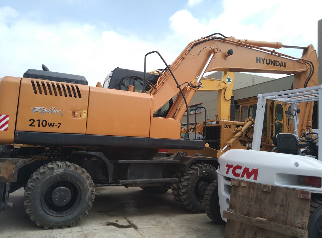 21.2 طن هيونداي 210W-7 محفر عجلات مستعمل سعة دلو 1.34m3