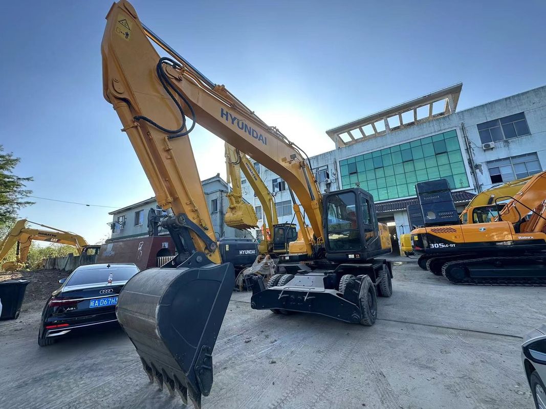 21.2 طن هيونداي 210W-7 محفر عجلات مستعمل سعة دلو 1.34m3