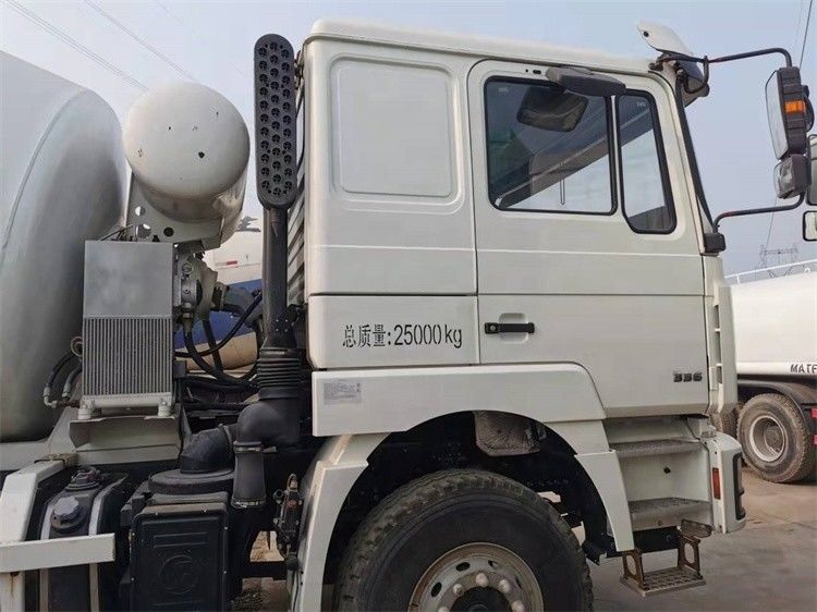 شاكمان F3000 ثاني اليد شاحنة خلاط الخرسانة مع 20r / min خليط طبل سرعة