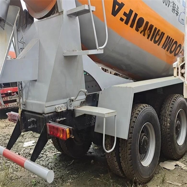 أعمال البناء 6*4 Howo خلاط شاحنة الاسمنت مع 371 حصان 375 حصان قوة الخلط