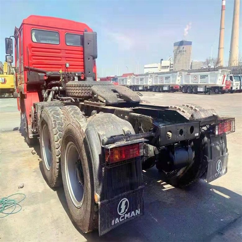 6x4 8x4 جرار شاحنة قمامة لنقل التعدين 10 إطارات 12 إطارات شاكمان X3000