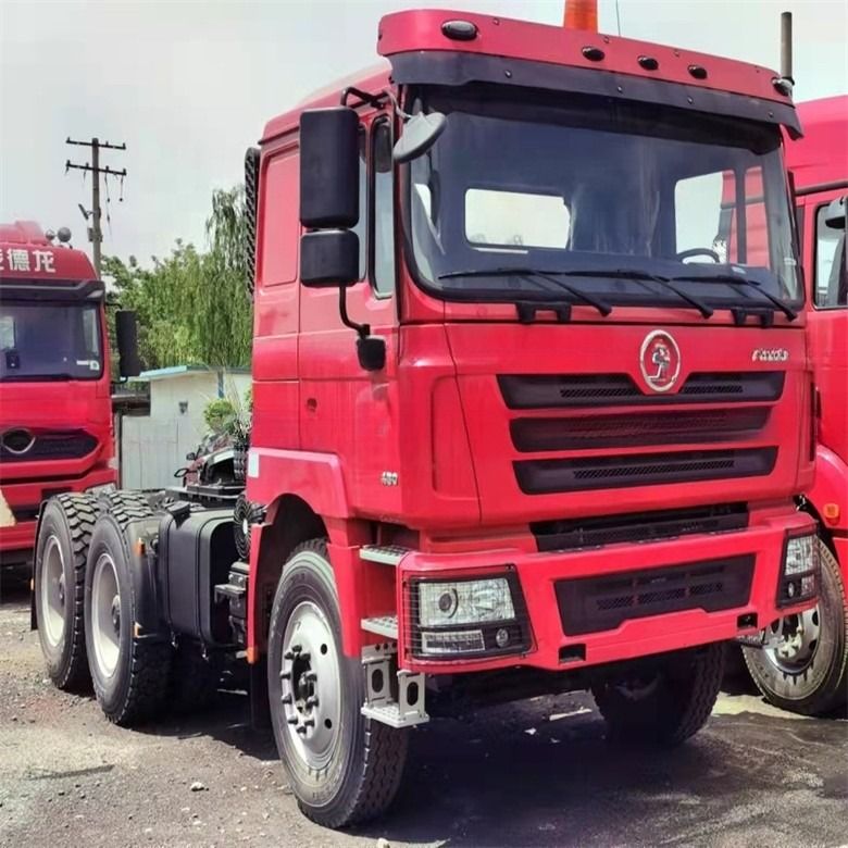 6x4 8x4 جرار شاحنة قمامة لنقل التعدين 10 إطارات 12 إطارات شاكمان X3000