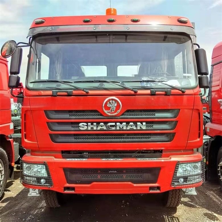 شاكمان / FAW / شاكمان / Beiben / Sinotruck Howo تستخدم LHD و RHD صف واحد 6x4 رأس الجرار