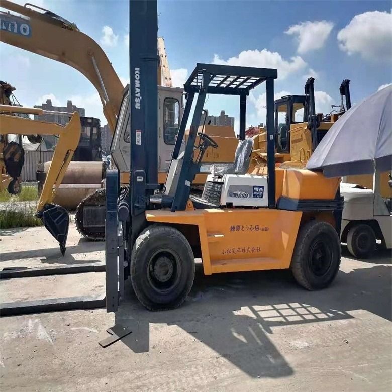 6D95L نوع المحرك اليابان صنع مستعمل 7 طن كوماتسو الشوكة في حالة جيدة للتجزئة