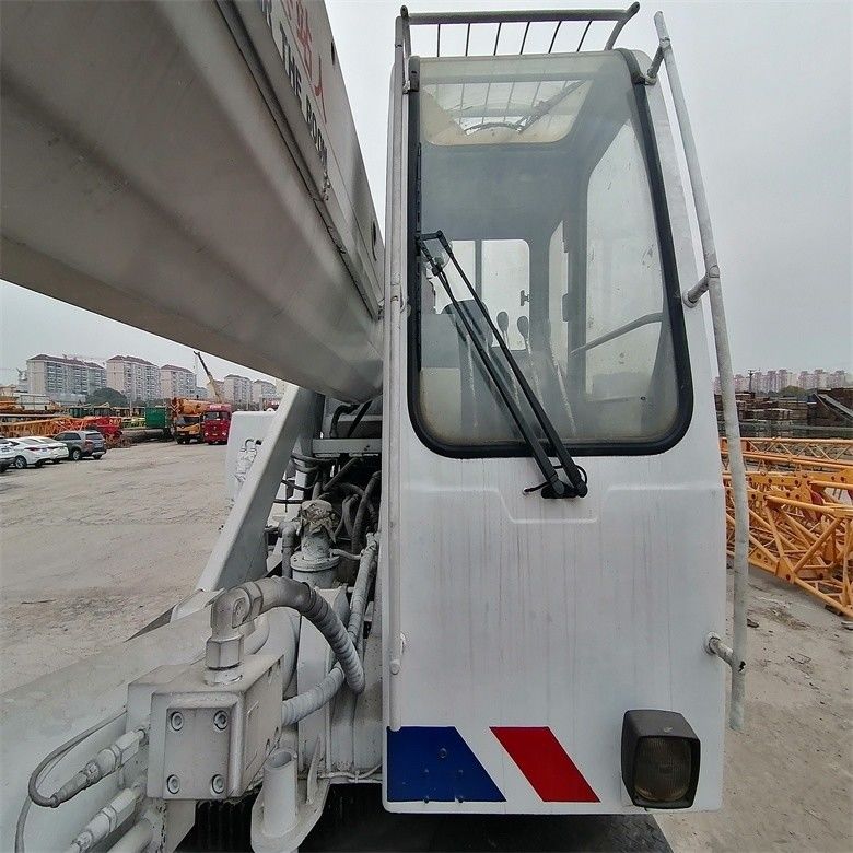 الرافعة المتنقلة ذات العجلات Zoomlion QY25V ذات 20 طن مع 3000-4000 ساعة عمل