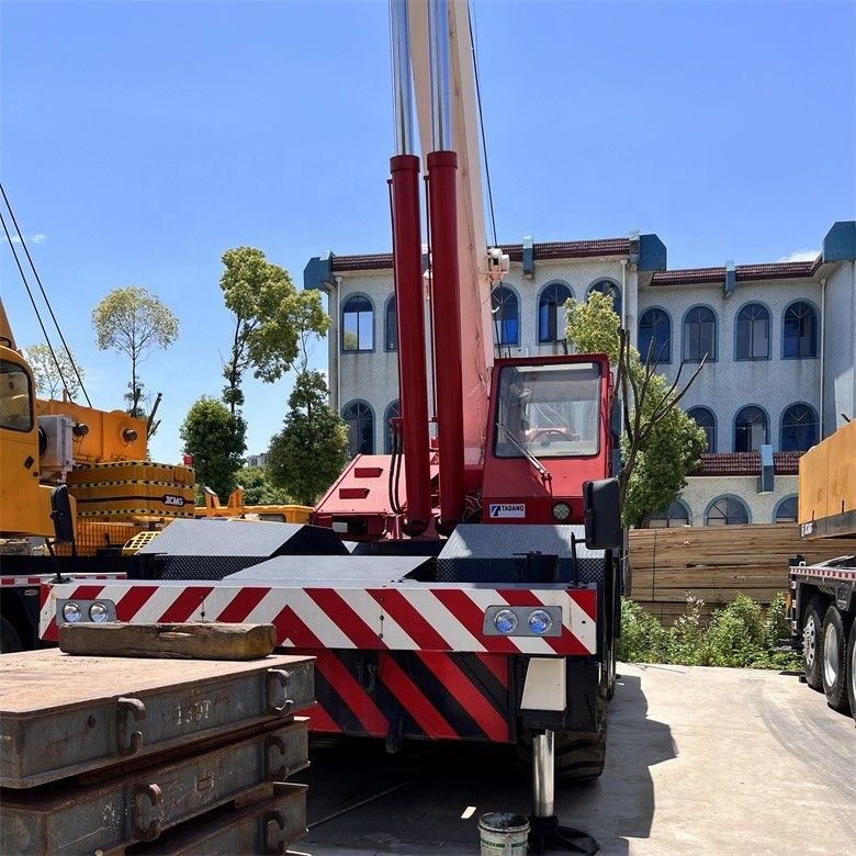 139.8kw قوة إجمالية Tadano TR-500EX رافعة مستعملة بقدرة 50 طن و 250L سعة الوقود