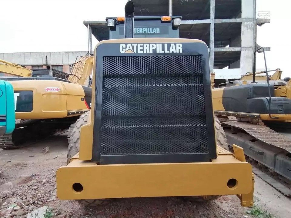 الحالة الجيدة CAT CS-583D الاهتزازية طبل واحد عجلة الطريق مع قطع الغيار الأصلية