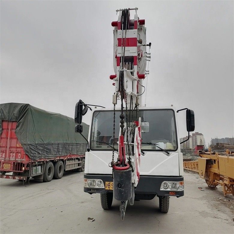 زوملاين QY25V 25 طن رافعة الطريق في حالة ممتازة مع 1900-2000 ساعات عمل