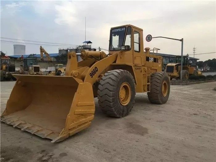 محمولة من نوع Cat 966D اليابانية ذات الطاقة العالية في حالة جيدة للعمل الثقيل