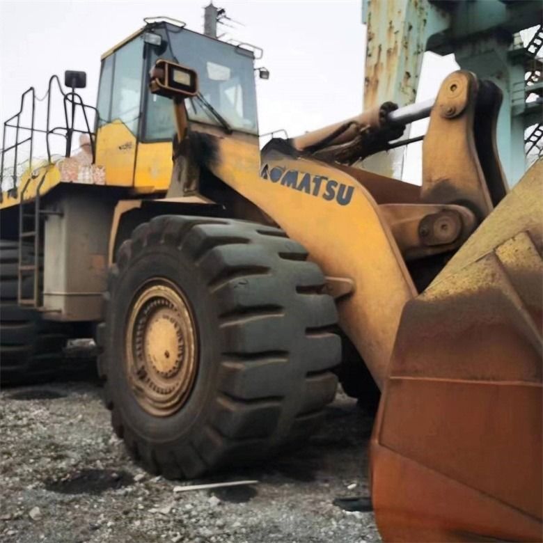 التجزئة WA600-6 محمول عجلات مستعمل كوماتسو WA600-3 محمول يدوية ثانية في حالة جيدة