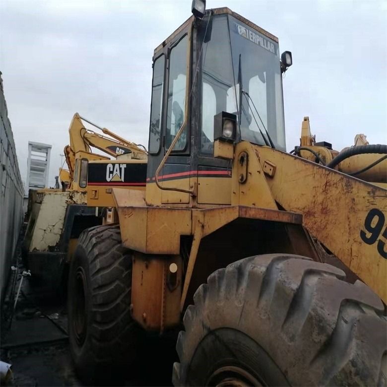 كاتربيلر 950 إف 17 طن محمول عجلات مع 6.6L التشغيل و 3200-3300 ساعات عمل