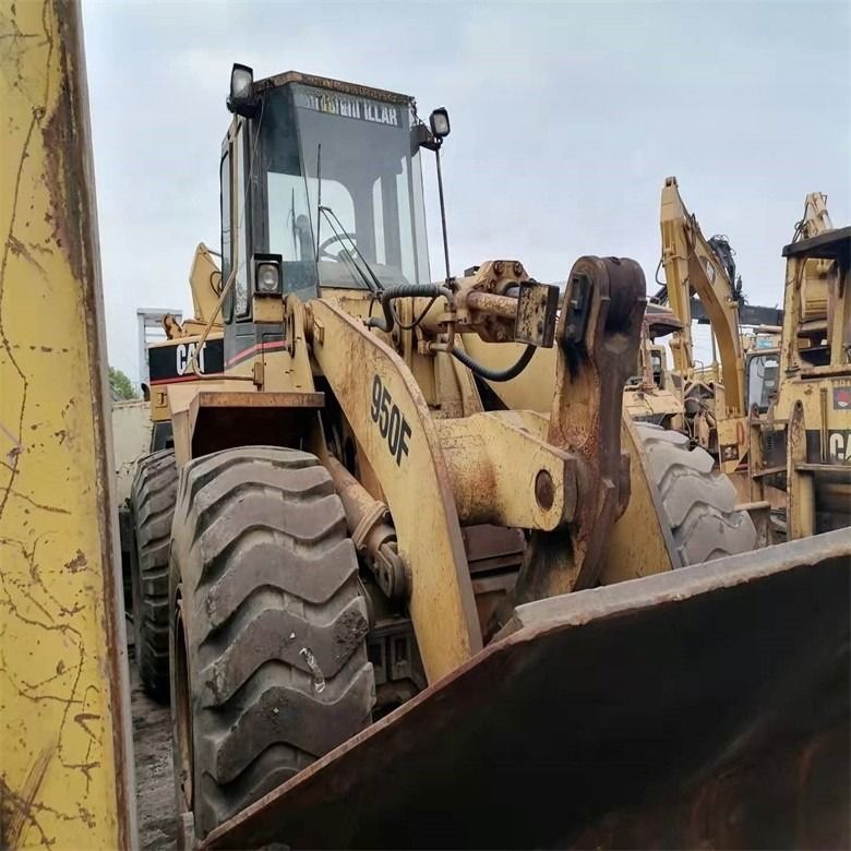 كاتربيلر 950 إف 17 طن محمول عجلات مع 6.6L التشغيل و 3200-3300 ساعات عمل