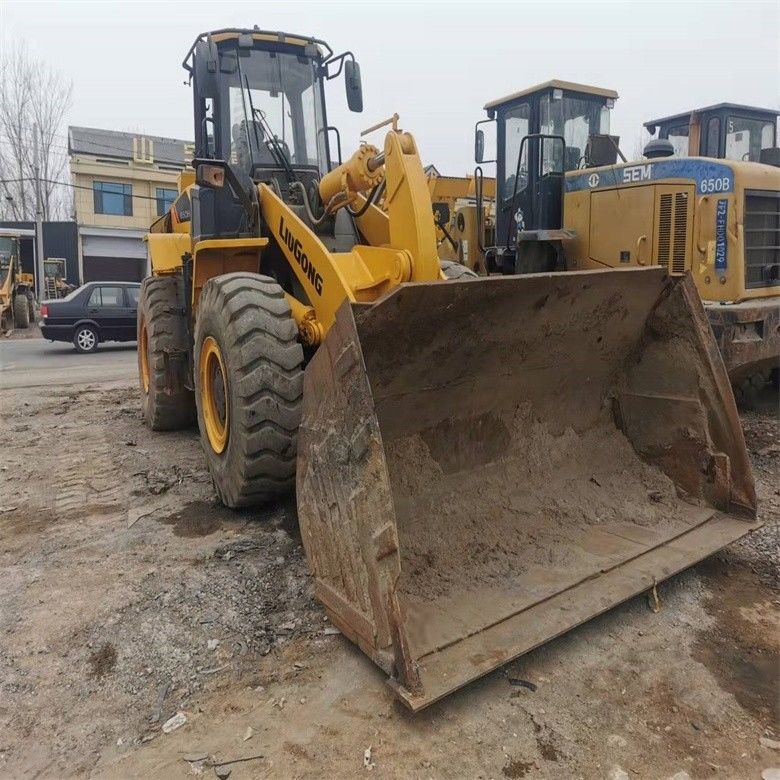 3106 ملم الحد الأقصى ارتفاع التفريغ LIUGONG 850H محمول عجلات لمحلات مواد البناء