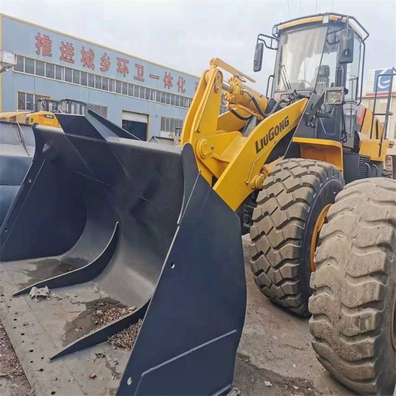 ساعات عمل منخفضة 870H محمول عجلات 180 كيلوواط الطاقة جاهزة للاستيراد في خصم