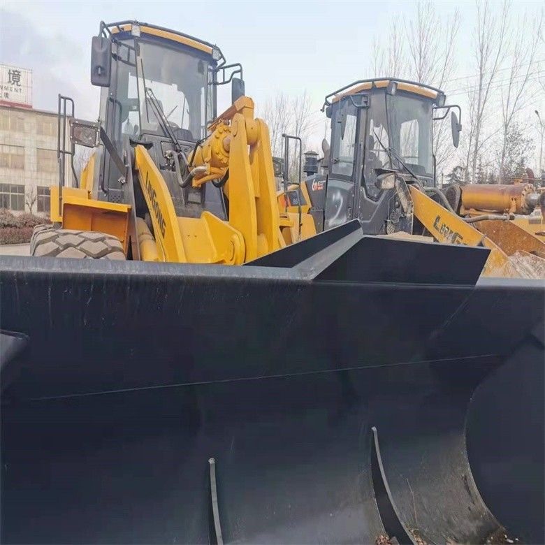 ساعات عمل منخفضة 870H محمول عجلات 180 كيلوواط الطاقة جاهزة للاستيراد في خصم