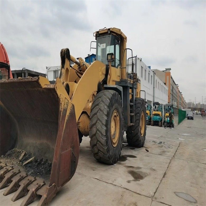 ساعات عمل منخفضة WA600-6 محمل عجلات من اليابان مع وزن الجهاز من 44000-44500 كجم