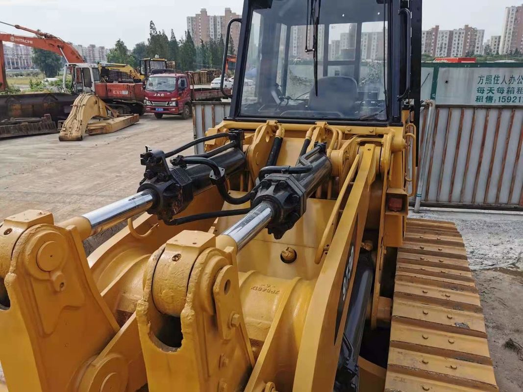 شاحنة عجلات اليابان المستخدمة للعمليات الناعمة والمتحركة CAT 973