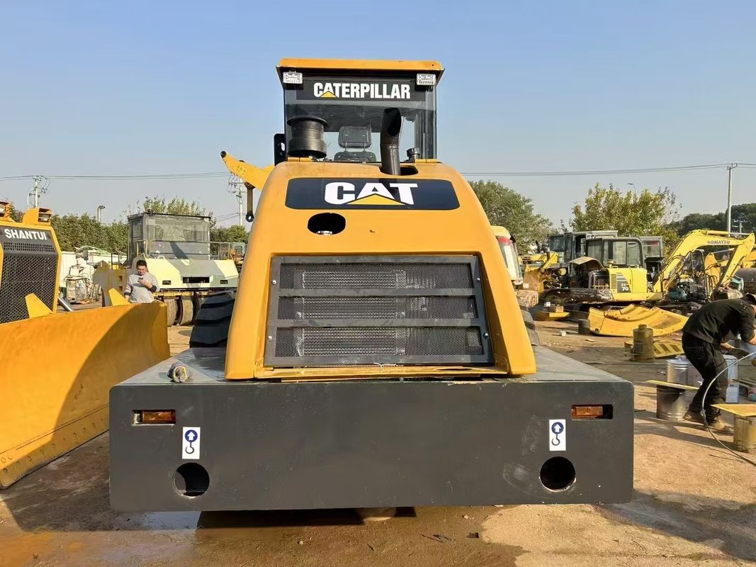 المستخدم CAT CS-683E مكمّل الدوّار الاهتزازي 1.8 ملم عمق 134 كيلوواط قوة المحرك
