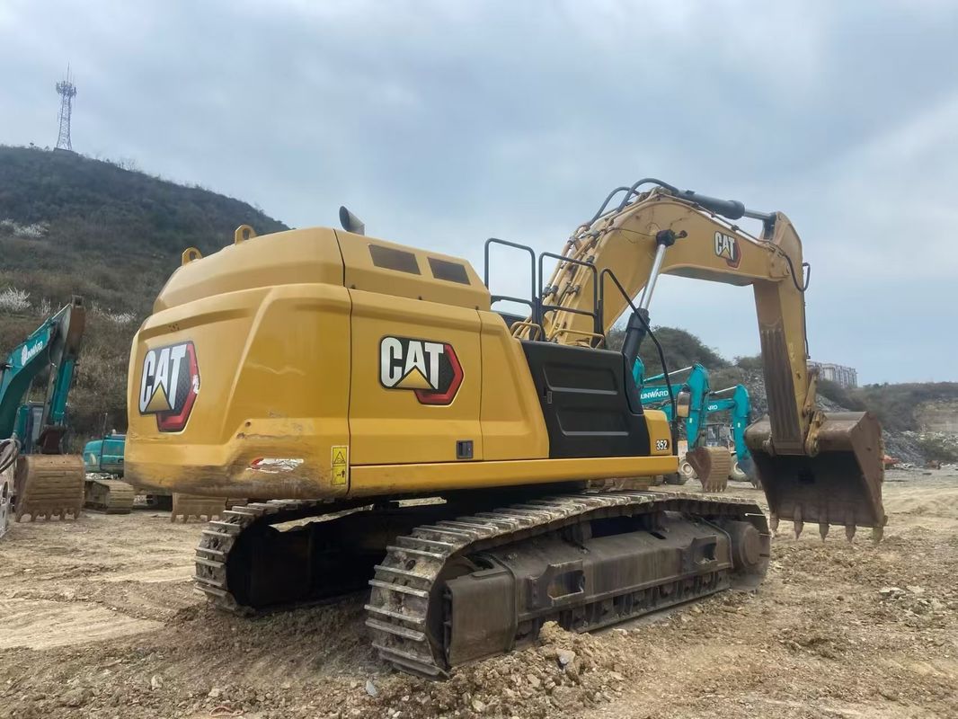 الحفرة المستخدمة CAT 352 للعام 2023 عالية الجودة بأسعار معقولة