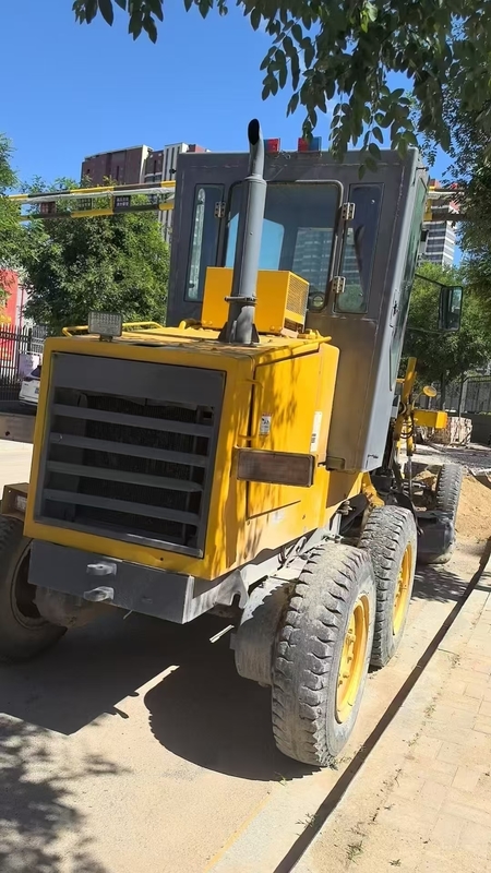 جرافة طريق مستعملة من طراز Komatsu GD355A-1 للبيع | معدات بناء طرق موثوقة مُصدّرة من الصين